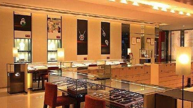 超高頻RFID技術(shù)在珠寶智慧門店中的應(yīng)用